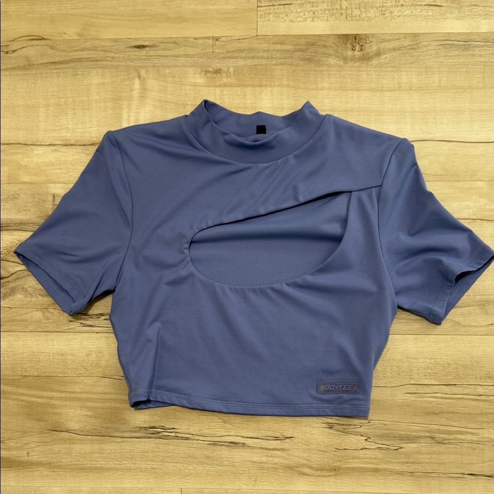 Bo+tee Cut out Top